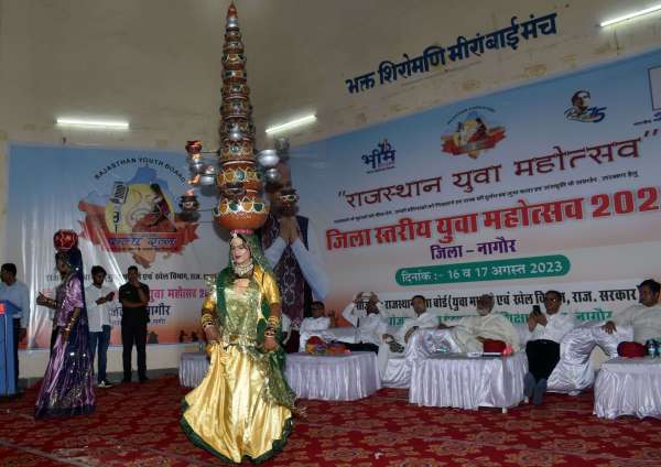 गांव ढाणी में छिपी प्रतिभाओं का मंच है युवा महोत्सव