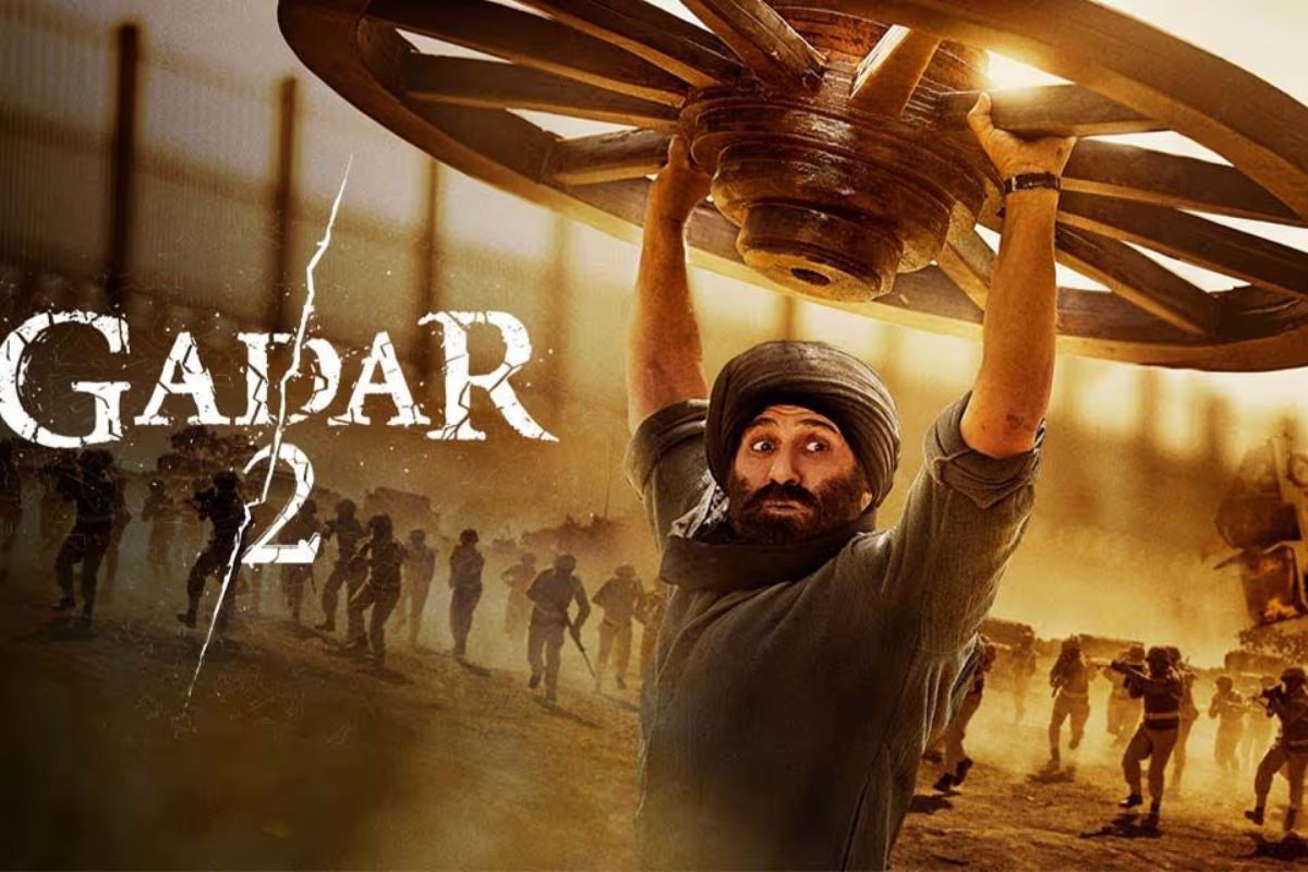 gadar 2 become reason of dispute between two sides in badaun