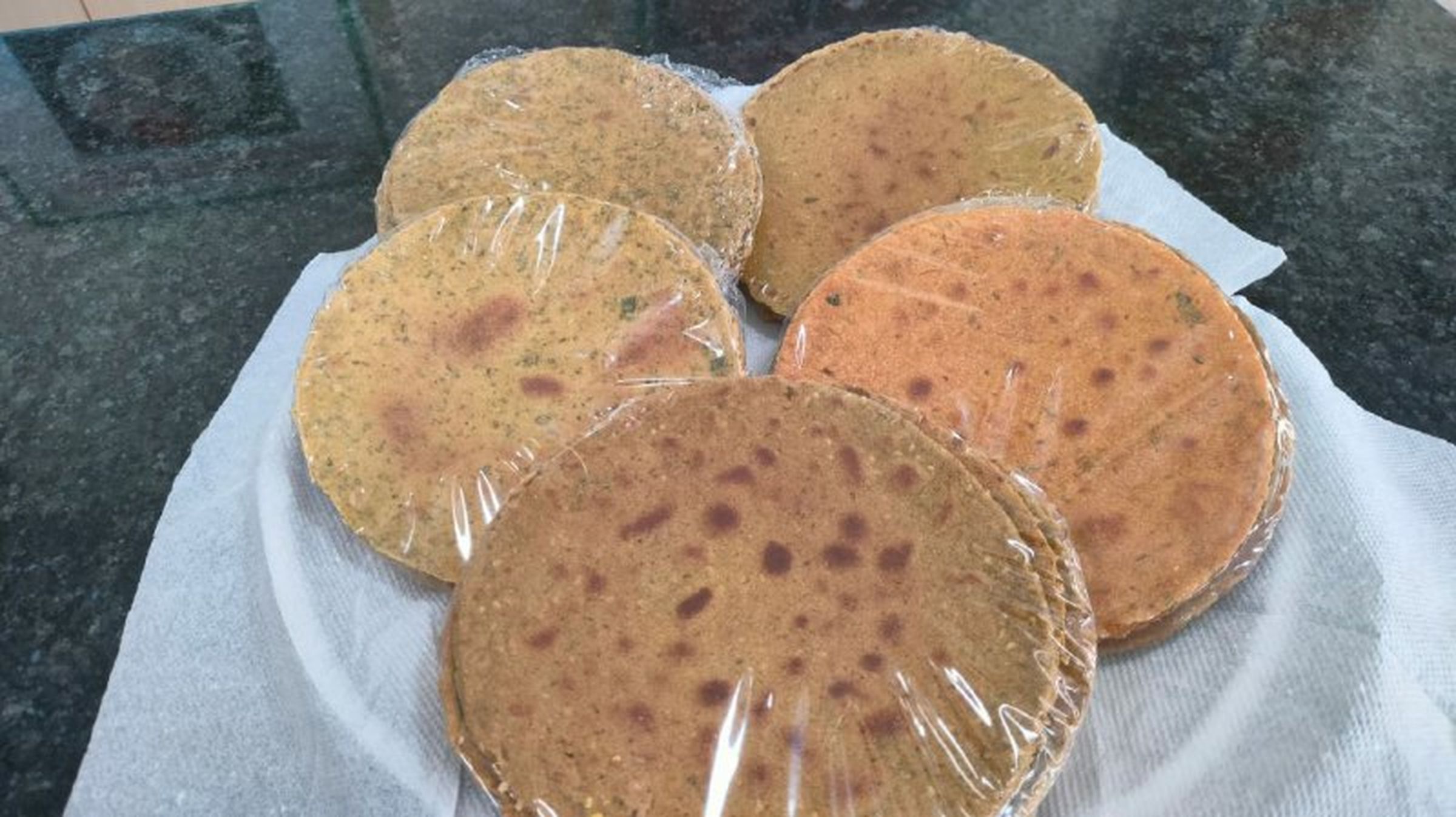 पापड़ जैसा स्वाद है इस मोटे अनाज के खाखरे का