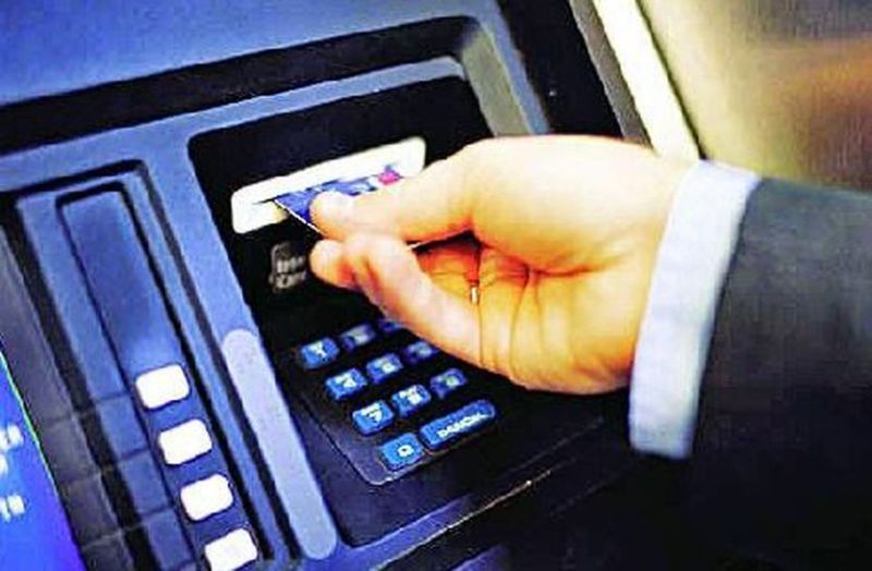 अब एटीएम में लगे हेल्पलाइन नम्बर से की जा रही ठगी