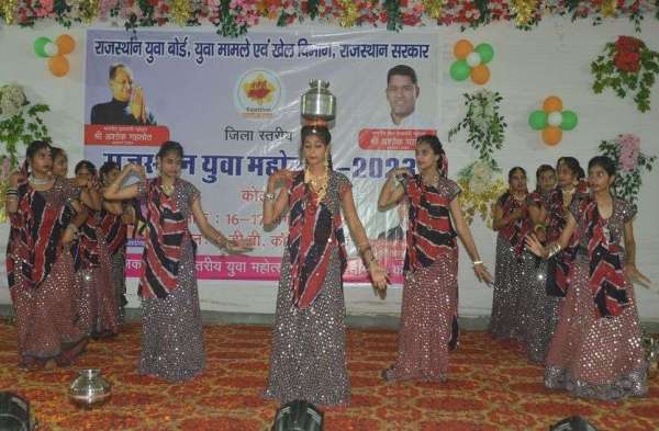 युवा महोत्सव में दिखा  संस्कृतियों का समावेश 