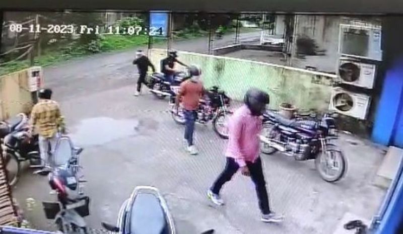 surat news : उत्तरप्रदेश व बिहार में लुटेरों की तलाश, क्राइम ब्रांच टीमें सकि्रय