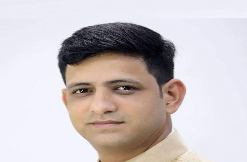 Indore News : स्वच्छता सर्वेक्षण...महापौर पुष्यमित्र भार्गव ने भाजपा पार्षदों को सौंपी जिम्मेदारी