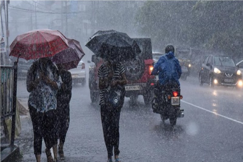 Rain Alert: फिर से एक्टिव हुआ मानसून, आज से भारी बारिश का अलर्ट, जानें अपने राज्य के मौसम का हाल