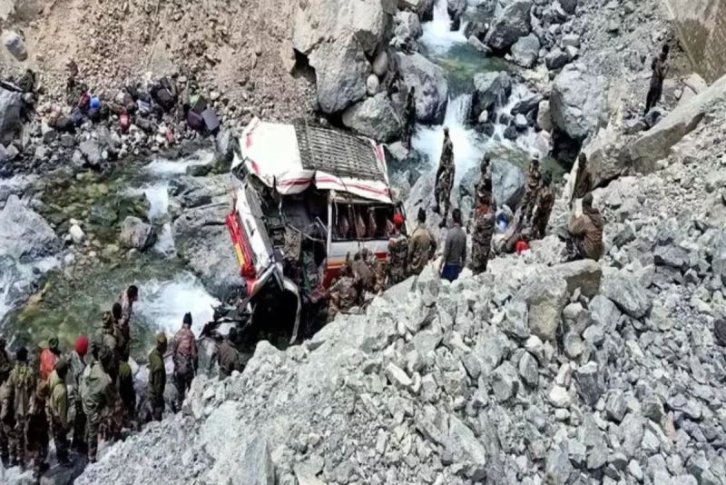Army vehicle crashes in Ladakh, 7 Indian Army soldiers killed after