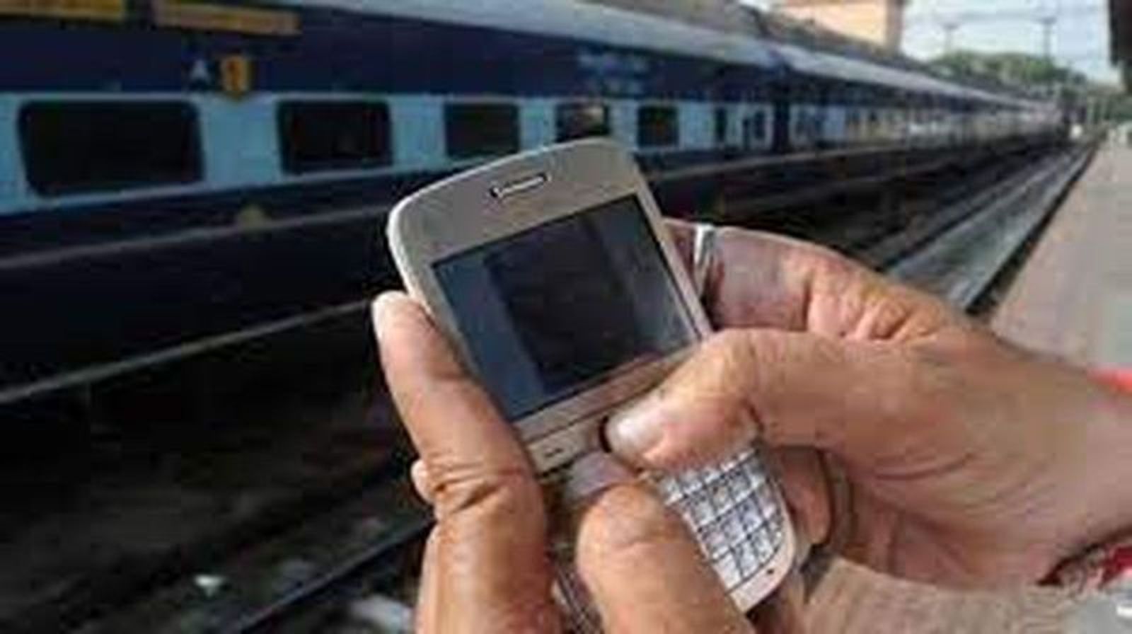 RAILWAY --- यात्री हो रहे हाइटेक, 65 हज़ार यात्रियों ने मोबाइल से बुक कराए अनारक्षित टिकट