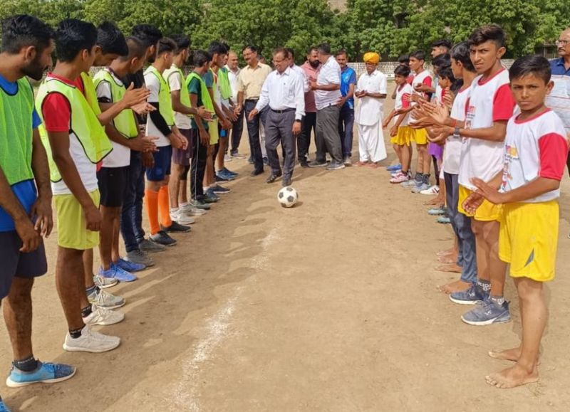 हॉकी के खिलाडिय़ों ने फुटबॉल का फाइनल जीता, बिना कप्तान के खेली टीम