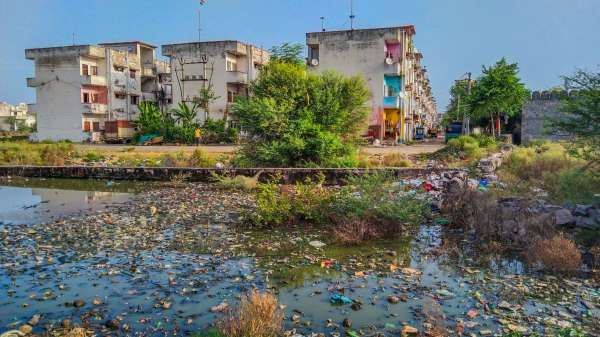 gajsinghpura full of waste