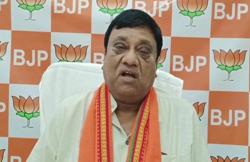 Leader of Opposition Narayan Chandel attacked Congress