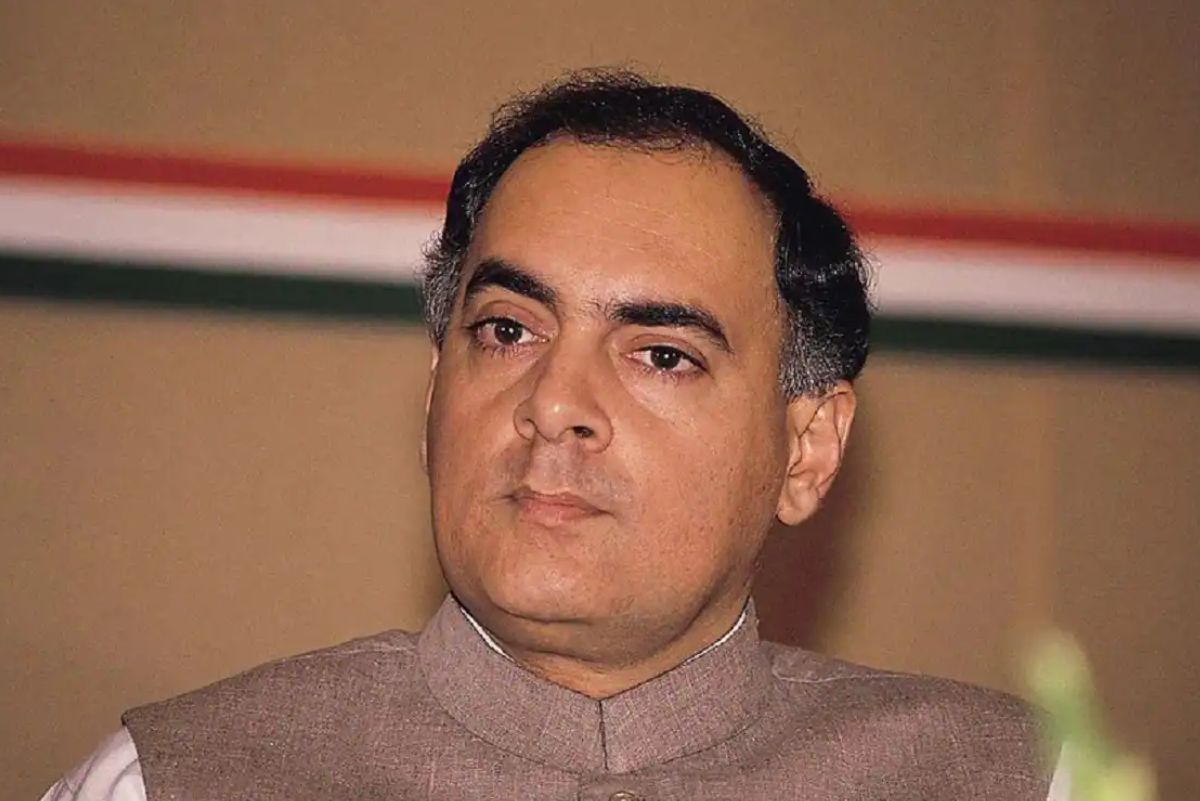 Mr Clean Rajiv Gandhi was fond of keeping beard difficult to identify