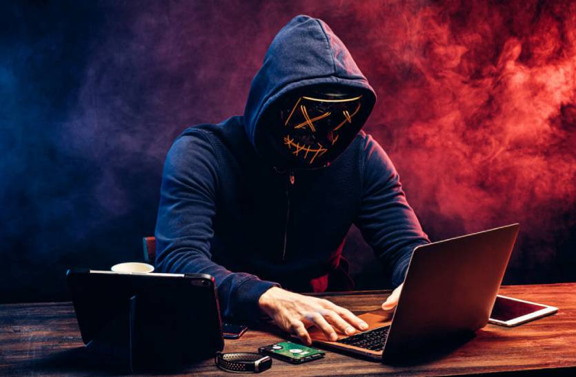 cyber_fraud_ai_ka_use_kar_nakli_awaz_me_thagi_ka_shikar.jpg
