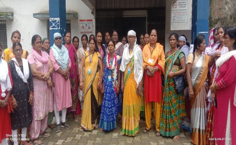 Female doctor slaps mitanin