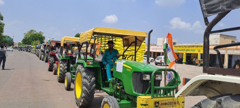 किसानों का ट्रेक्टर-ट्रॉली मार्च शुरू, शहर में कई मार्गों पर यातायात डायवर्जन
