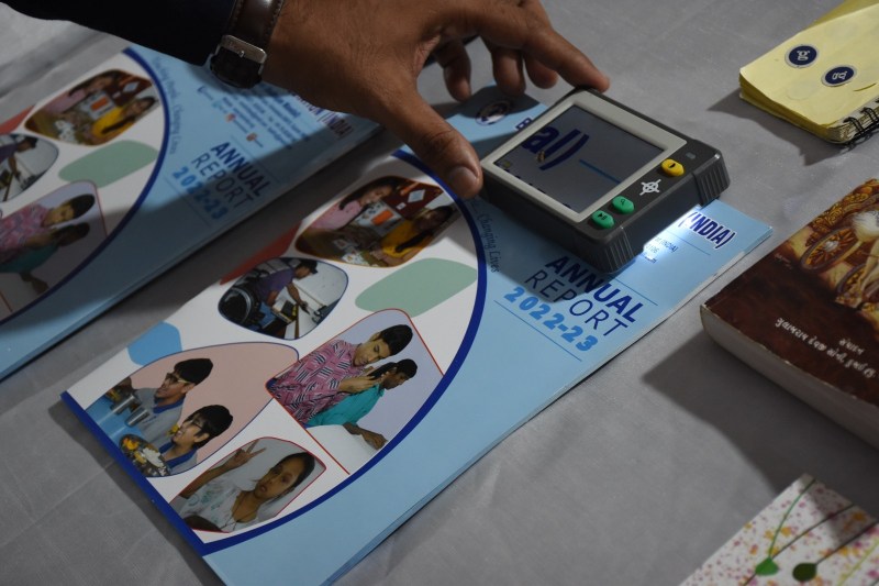 Ahmedabad: साबरमती जेल के कैदियों ने 7 साल में 4500 ऑडियो बुक को दी आवाज