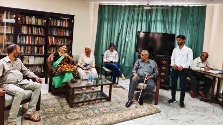 बुजुर्ग बोले: '29 दिन की कैद के बाद पेंशन वाले दिन मिलती पैरोल'