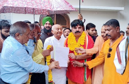 कांग्रेस में जोर आजमाइश, तीन विधानसभा में 45 नेताओं ने की दावेदारी