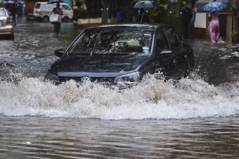 weather update heavy rain with thunderstorm in 45 districts till 48 hours IMD forecast