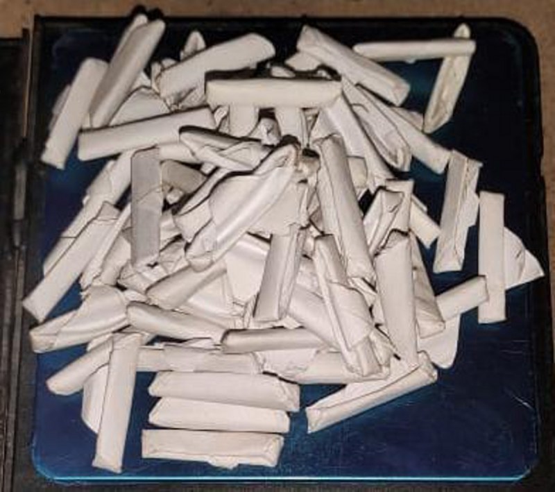 प्रदेश के इस जिले में चल रहा स्मैक का कारोबार, एसपी की स्पेशल टीम ने दी दबिश, चकमा देकर भागी महिला