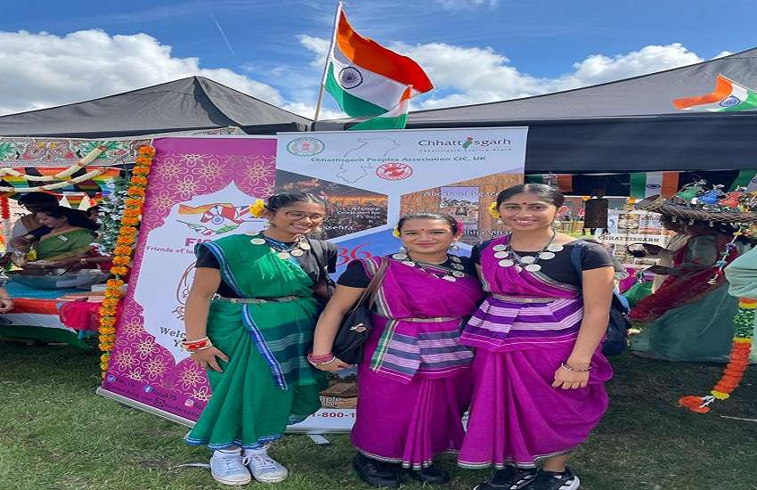 Chhattisgarhi dance to the tune of 'Hi...Dara Lor Gehe Re' in London