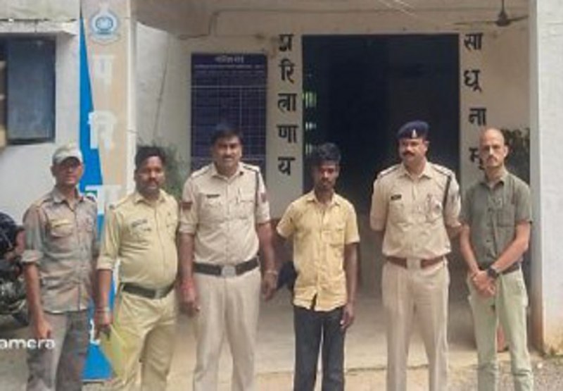 Father murder in suspicious of illegal relation with wife