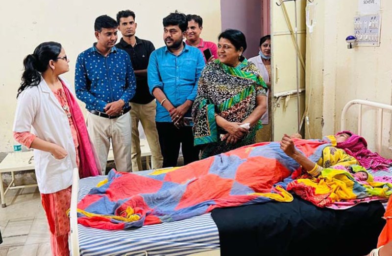 woman gave birth to 4 children in tonk