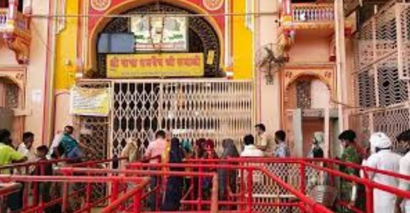 स्थानीय लोगो के भी हलक सूखे है तो लाखो यात्रियों को कैसे पिलायेगे पानी!