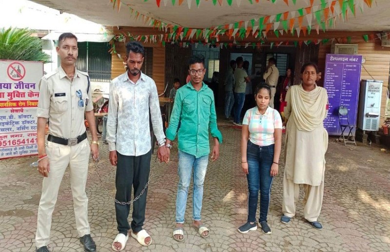 Midnight girl with young man in lonely place..Video Viral