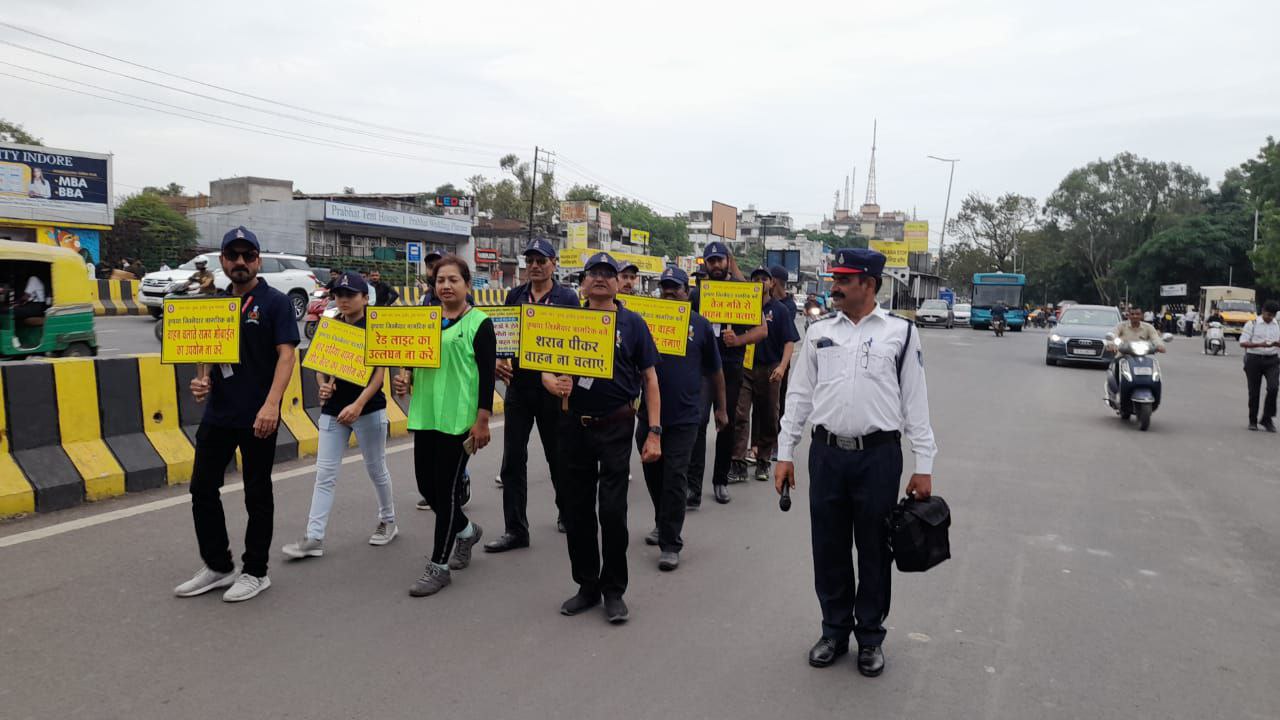 ट्रैफिक पुलिस में छुट्टी को फिर 'रेड सिग्नल'