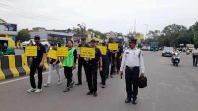 ट्रैफिक पुलिस में छुट्टी को फिर 'रेड सिग्नल'