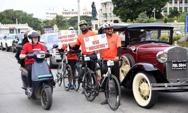 रोड सेफ्टी अवेयरनेस प्रोग्राम