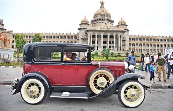 रोड सेफ्टी अवेयरनेस प्रोग्राम