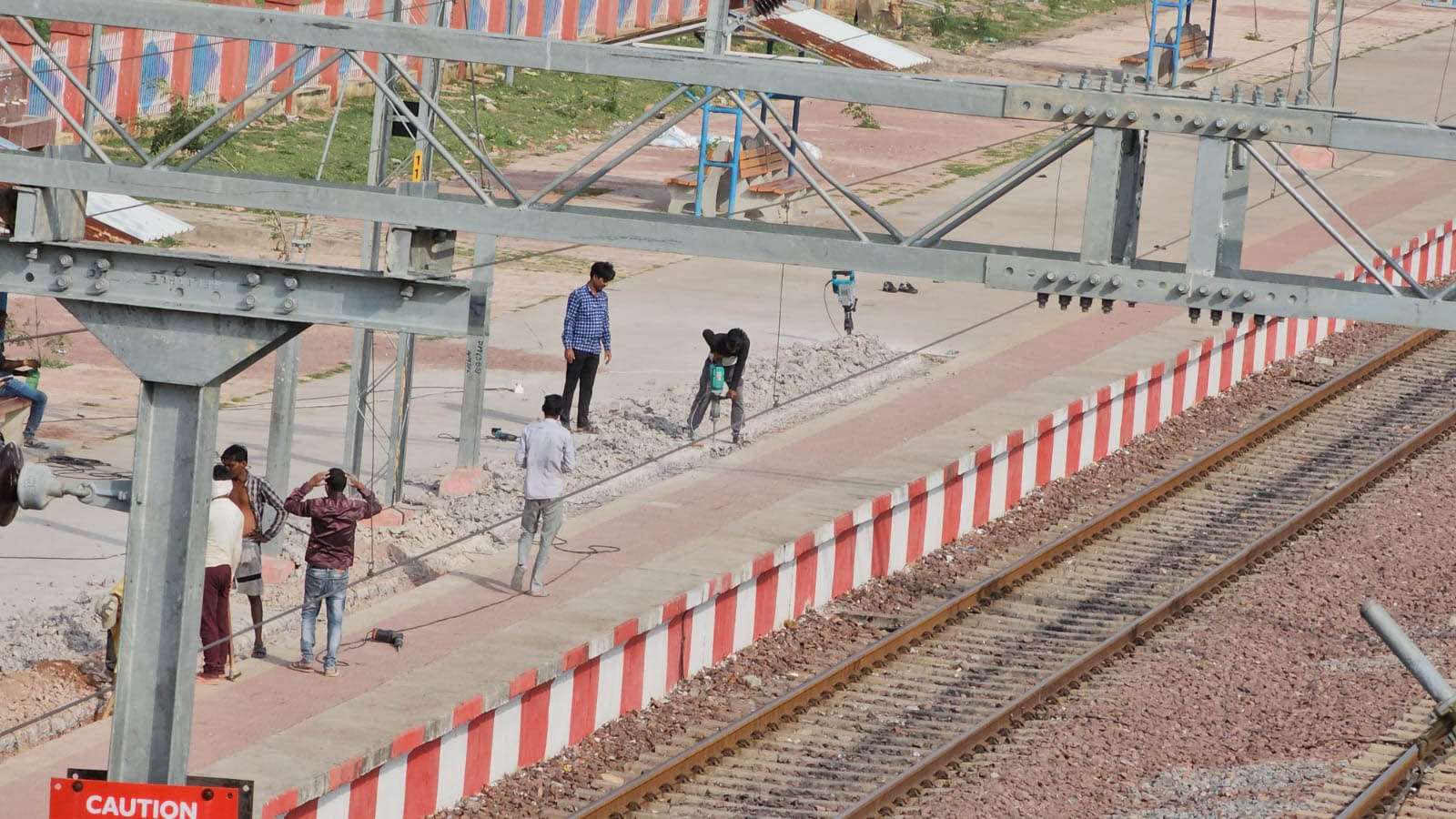 छतरपुर स्टेशन