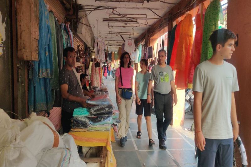 जयपुर का ट्यूरिस्ट मार्केट, जहां देश-दुनिया से shopping के लिए आते हैं लोग