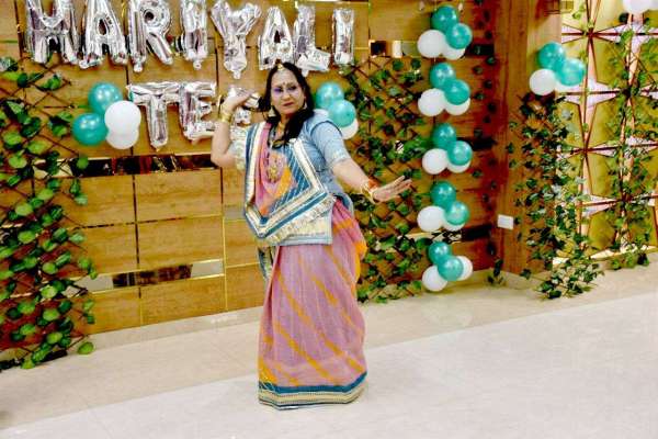 तीज उत्सव में बिखरी लोक संस्कृति