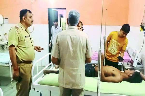 baharod-mein-badamaashon-ne-daagee-goliyaan