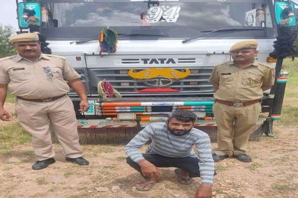 baharod-mein-badamaashon-ne-daagee-goliyaan