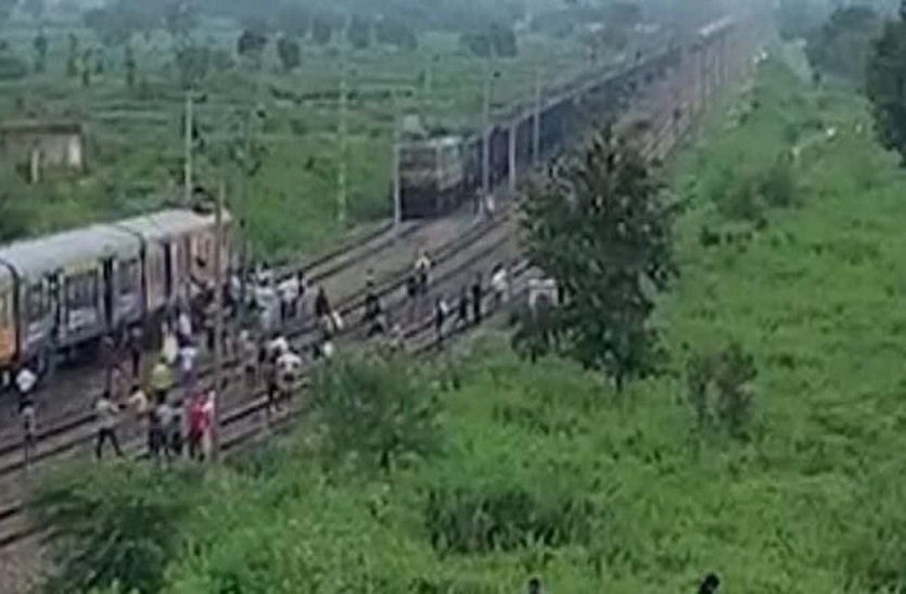 bilaspur_train.jpg