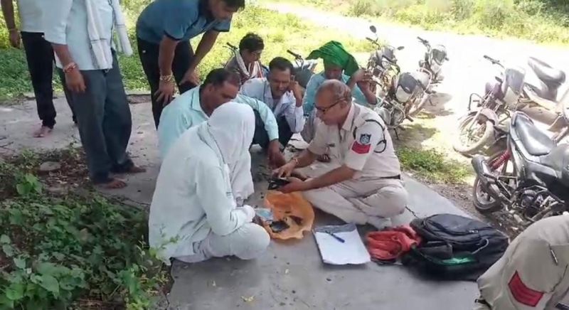 ट्रेन से टकराने से अधेड़ की मौत, शव का हुआ पोस्टमार्टम