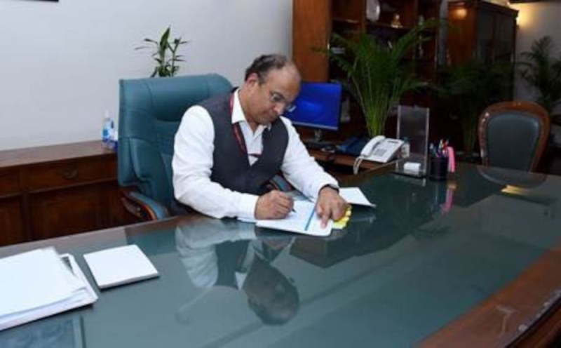 देसाई ने संभाला पीआईबी के नए प्रमुख महानिदेशक का पदभार