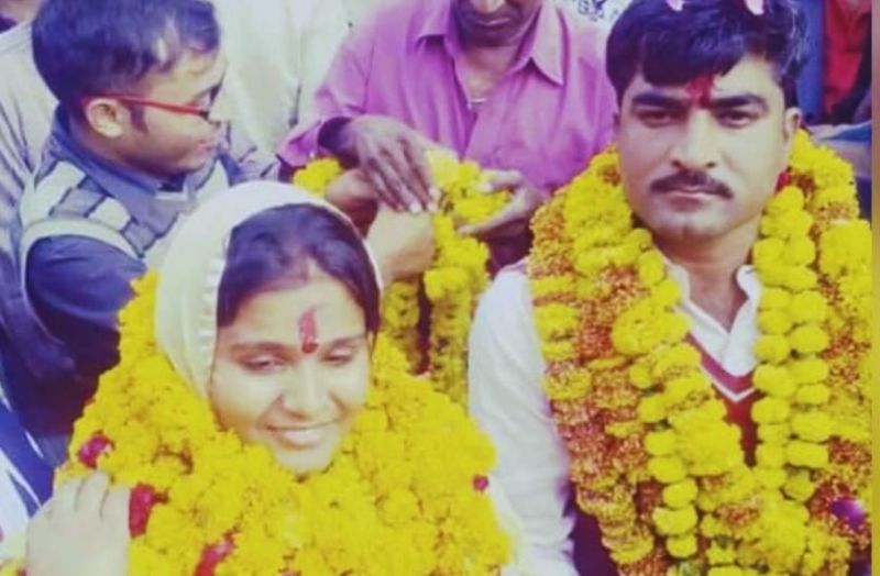 munesh_gurjar_with_husband.jpg