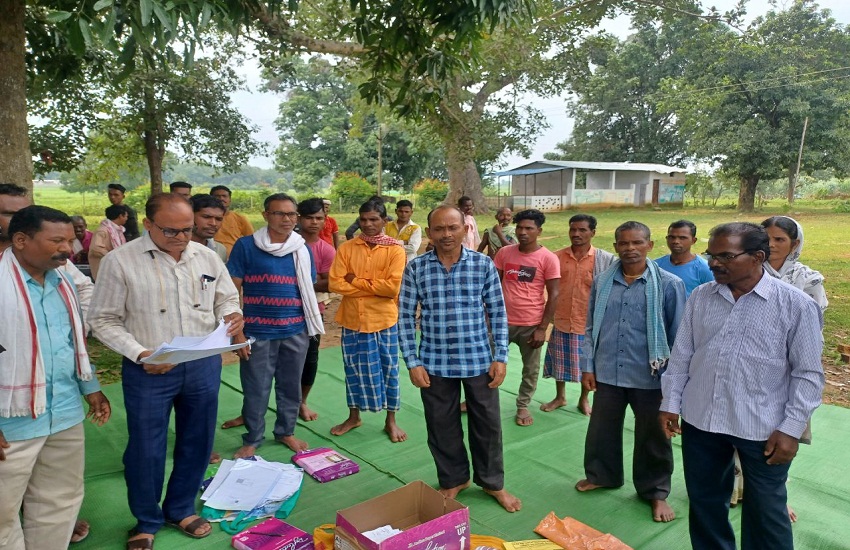 किसानों के साथ अन्याय ! अधिकारी नहीं सुने मुआवजे के लिए तो पहुंचे हाई कोर्ट, देखें video