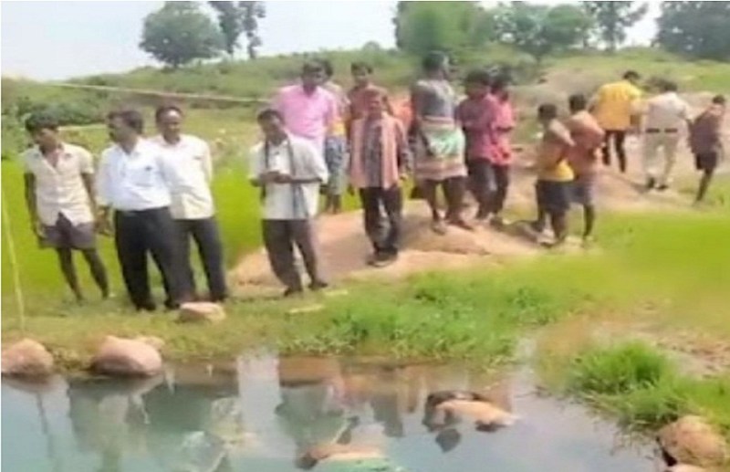 Girls died due to drowning in a well in Bakna Kala village of Ambikapur