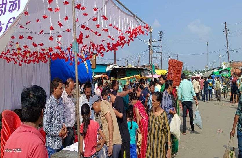 Indore News : निरंजनपुर सब्जी मंडी को उप कृषि मंडी बनाने के लिए कराए हस्ताक्षर