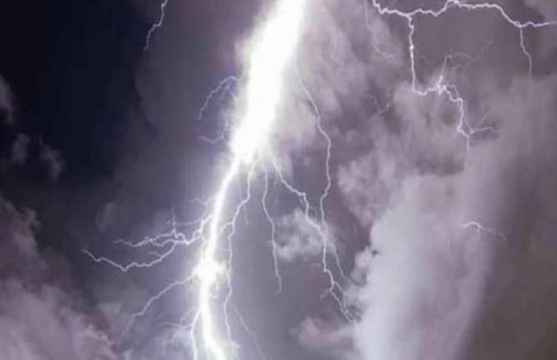 rain alert : बारिश का कहर! खेत में गिरी भयानक बिजली, काम कर रहीं 3 महिलाइएं झुलसी