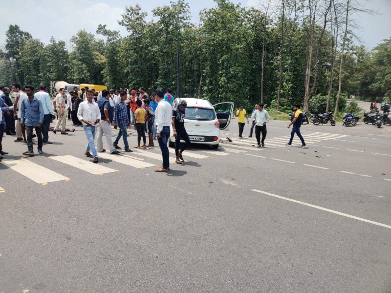 पाली में हाइवे पर कार ने बाइक को रौंदा स्कूल से घर लौट रहे चपरासी की मौत