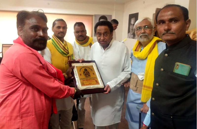 tantya bhil decendants join congress