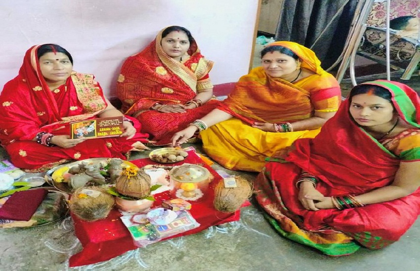 बहुला चतुर्थी : महिलाओं ने दिनभर व्रत रखकर की पूजा-अर्चना, कथा सुनकर पुत्र और भाई के लिए की लंबी उम्र की कामना