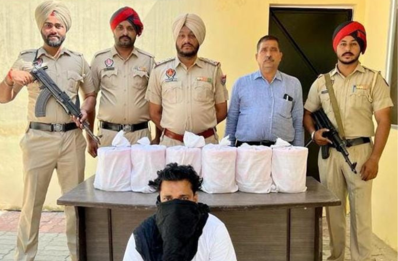 Pakistan Send 15 kg Heroin By Drone Seized By Amritsar Police 1 held