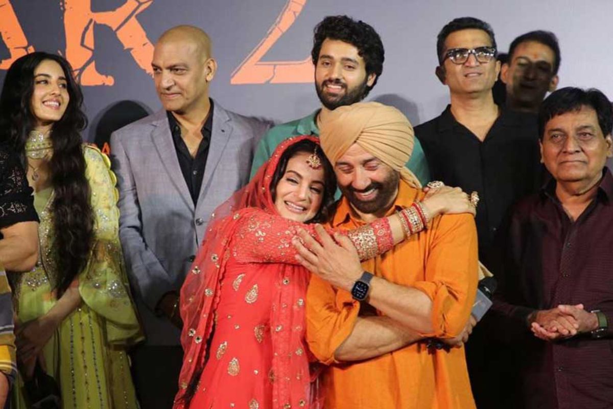 gadar_2_made_historical_record_in_hindi_cinema_today_sunny_deol_left_bahubali_2_behind_at_box_office_.jpg