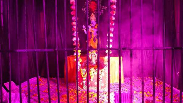 अयोध्या में सजाई गई झांकी